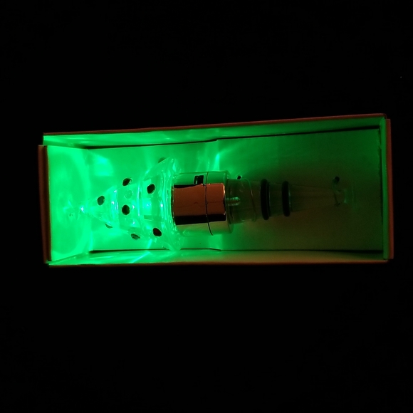 Wine light up Stopper - Picture 3 of 8